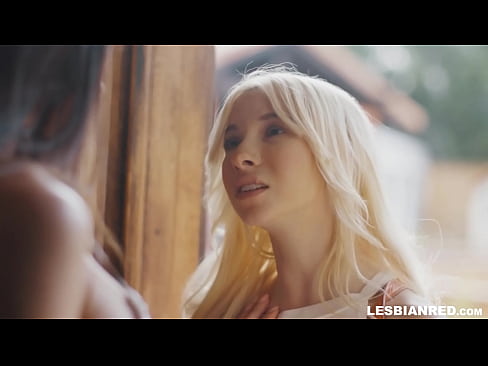 ❤️ Девојка долази кући неколико месеци касније и на крају једе пичку своје маћехе ☑ Јебање код нас ❌❤